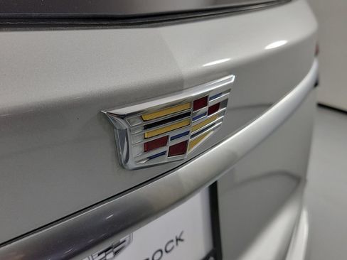 Used 2020 Cadillac XT6 Premium Luxury FWD image 7