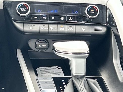 New 2026 Hyundai Elantra Limited FWD image 26