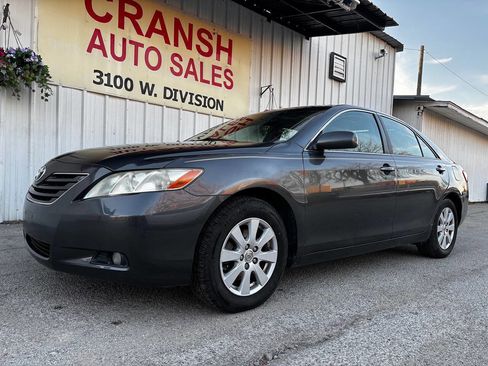 Used 2007 Toyota Camry XLE image 2