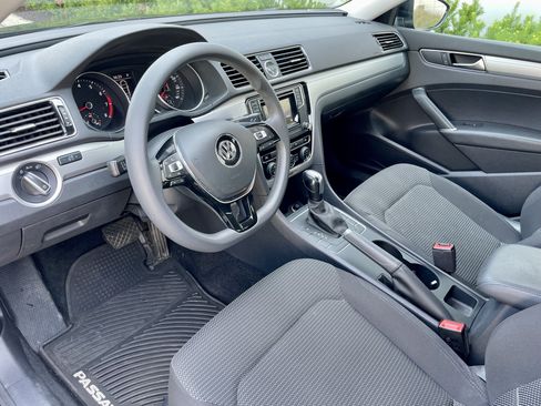 Used 2017 Volkswagen Passat 1.8T S FWD image 13