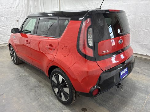 Used 2016 Kia Soul + w/ Designer's Package FWD image 4