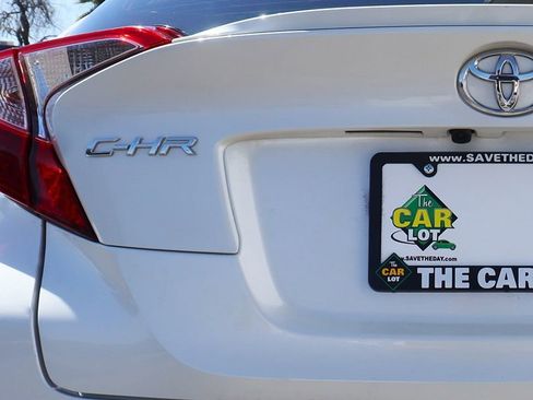 Used 2021 Toyota C-HR Limited image 19