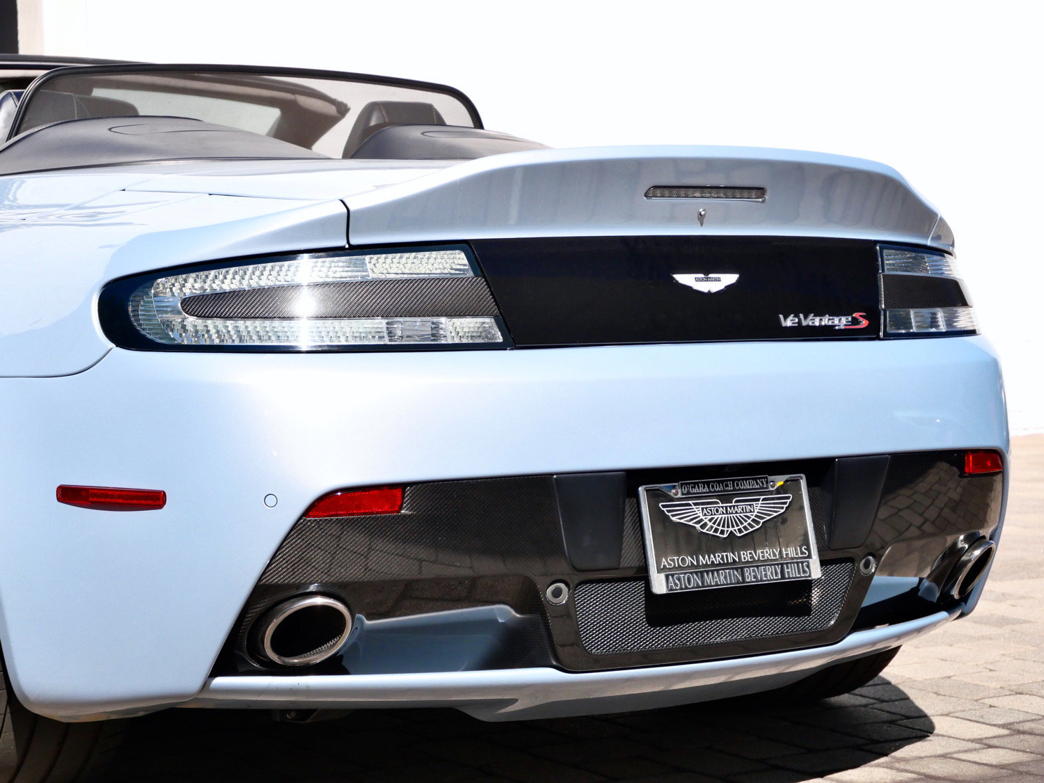 Used 2015 Aston Martin V12 Vantage S RWD image 8