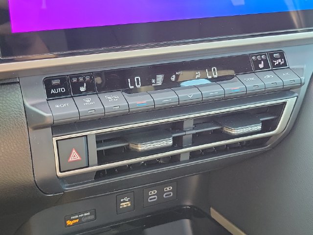 Used 2026 Toyota Camry XSE FWD image 17