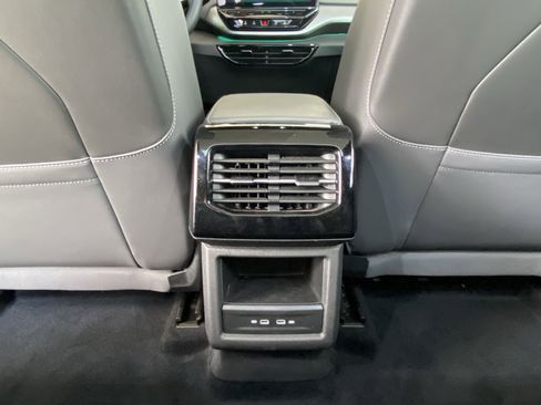 Used 2023 Volkswagen ID.4 Pro S AWD/4WD image 30