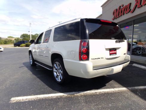 Used 2013 GMC Yukon XL Denali image 48