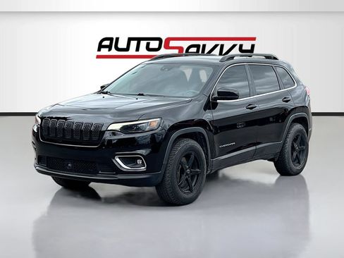Used 2022 Jeep Cherokee Latitude Lux w/ Mopar Interior Package AWD/4WD image 3