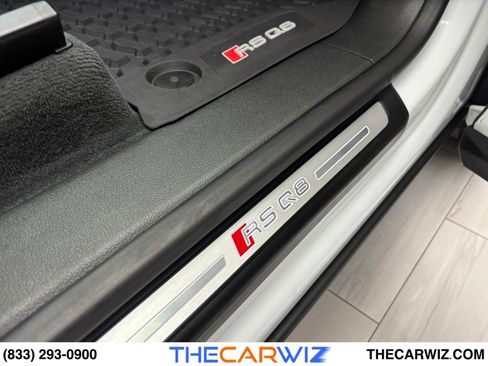 Used 2020 Audi RS Q8 w/ Carbon Optic Package image 98
