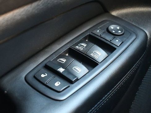 Used 2016 Jeep Grand Cherokee Laredo image 16