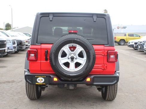 Used 2022 Jeep Wrangler Unlimited Sport AWD/4WD image 4