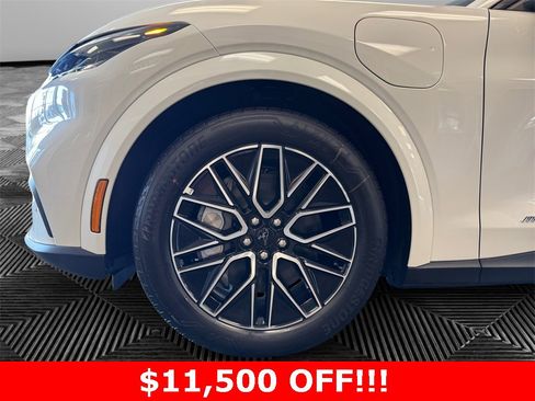 New 2025 Ford Mustang Mach-E Premium image 7