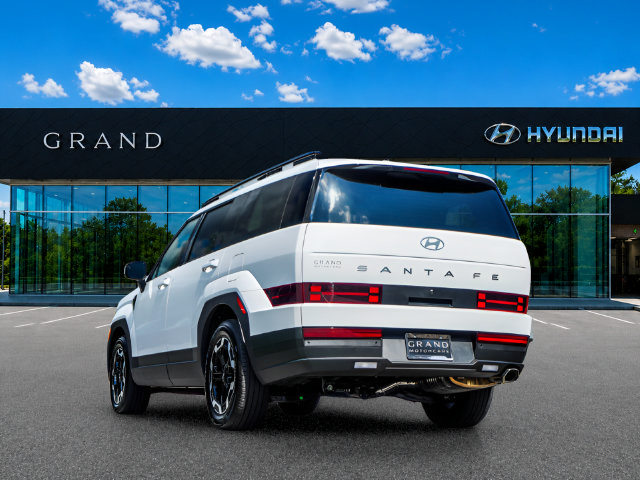 Certified 2026 Hyundai Santa Fe SEL FWD image 4