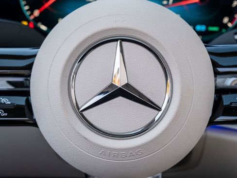 Used 2023 Mercedes-Benz E 450 Cabriolet image 24