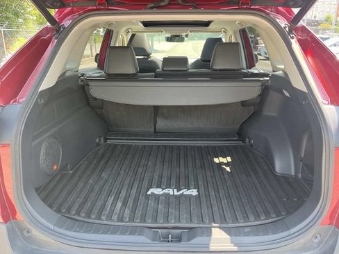 Used 2020 Toyota RAV4 Limited AWD/4WD image 24