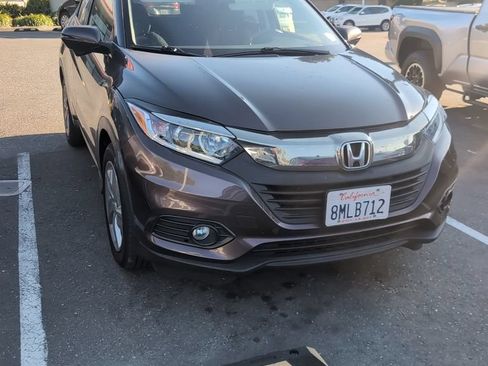 Used 2019 Honda HR-V EX image 2