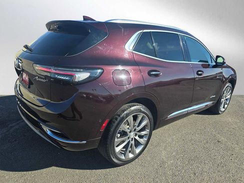 Used 2021 Buick Envision Avenir w/ Technology Package II image 3