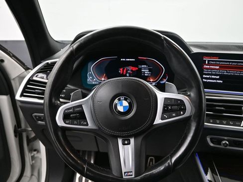 Used 2020 BMW X5 M50i w/ Executive Package AWD/4WD image 11