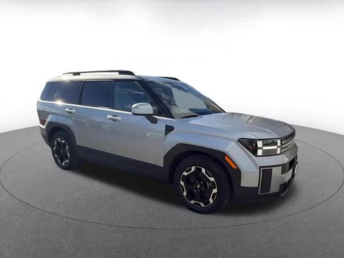 Used 2025 Hyundai Santa Fe SEL image 2