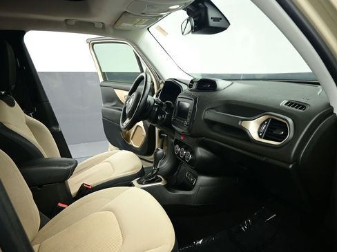 Used 2016 Jeep Renegade 75th Anniversary image 27