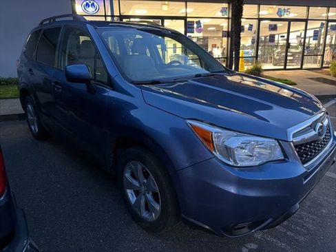 Used 2016 Subaru Forester 2.5i Premium w/ Popular Package #2 AWD/4WD image 5