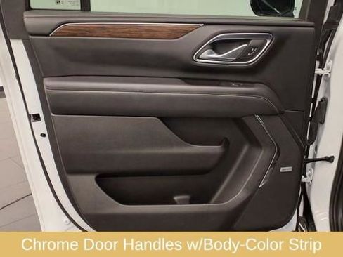 Used 2023 Chevrolet Suburban Premier image 25
