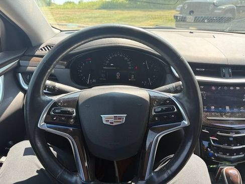 Used 2016 Cadillac XTS Luxury FWD image 13