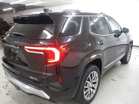 New 2026 GMC Terrain Denali AWD/4WD image 6