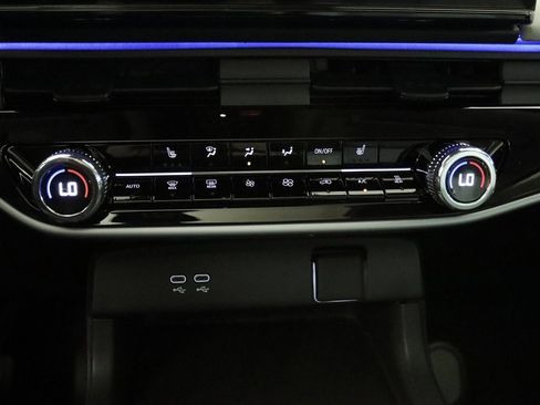 Used 2024 Honda Prologue Touring image 21