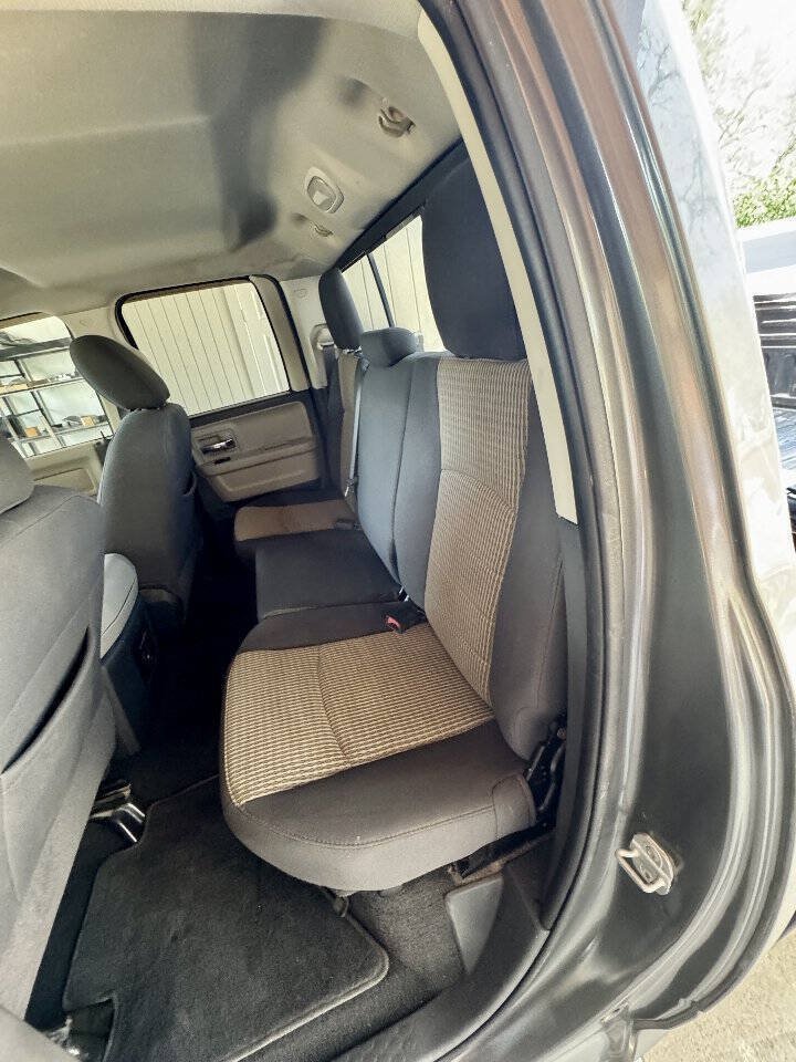 Used 2012 RAM 1500 Lone Star RWD image 18