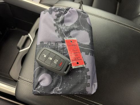 Used 2022 RAM 1500 Laramie image 33