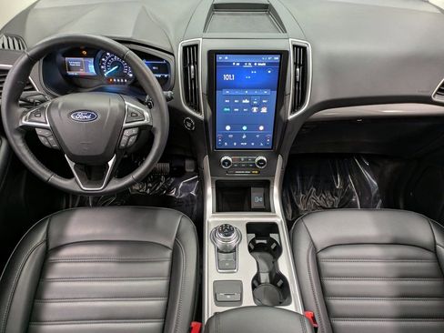 Used 2024 Ford Edge SEL w/ Convenience Package image 23
