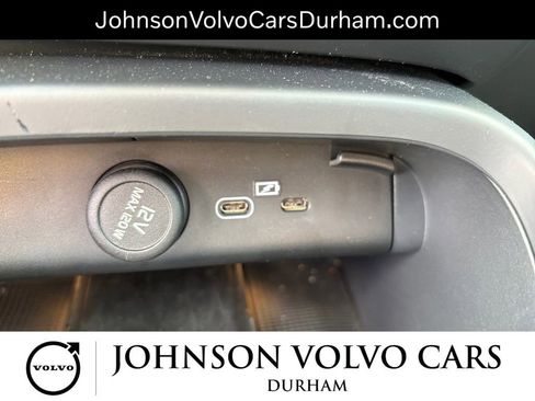 New 2025 Volvo XC40 B5 Plus w/ Protection Package Premier image 19