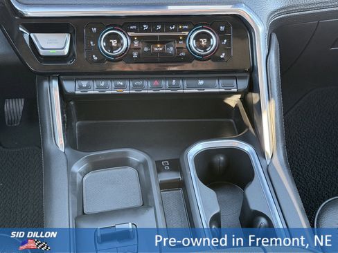 Used 2025 GMC Sierra 3500 Denali w/ Denali Reserve Package image 13