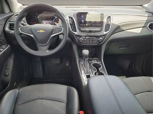 Used 2023 Chevrolet Equinox Premier AWD/4WD image 10