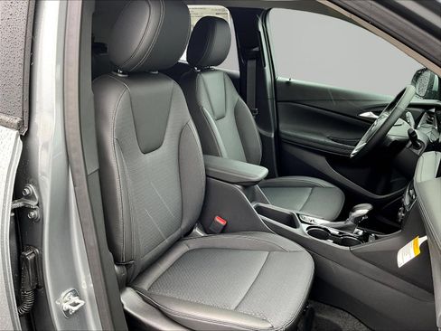 New 2026 Buick Encore GX Preferred w/ Comfort Package FWD image 18