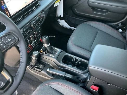 New 2025 Jeep Gladiator Rubicon w/ Safety Group image 7