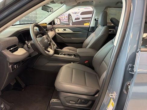 New 2026 Ford Explorer Active image 12