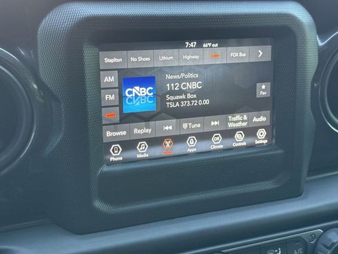 Used 2021 Jeep Wrangler Unlimited Sport AWD/4WD image 23