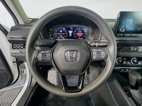 Used 2025 Honda Accord LX image 16