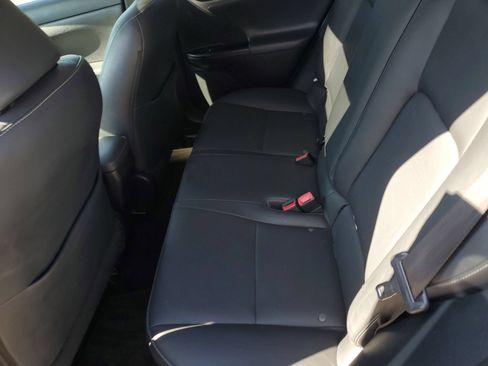 Used 2012 Lexus CT 200h Premium w/ Leather Pkg FWD image 12
