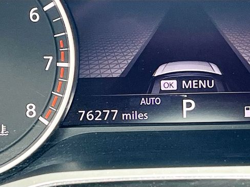 Used 2022 Nissan Pathfinder SL AWD/4WD image 12