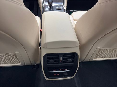 Used 2019 BMW 330i Sedan w/ Driving Assistance Package image 65