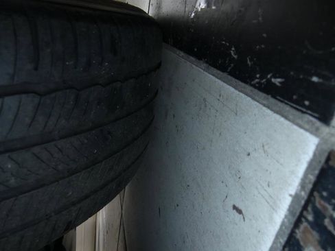 Used 2023 Tesla Model 3 Standard Range image 33