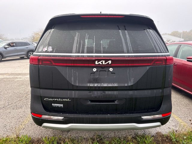Used 2022 Kia Carnival LX FWD image 5