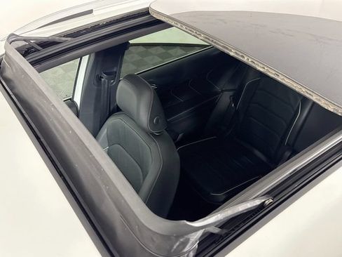 Certified 2024 Volkswagen Tiguan SEL R-Line AWD/4WD image 26