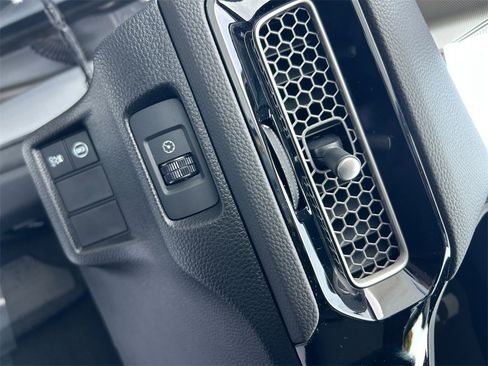 Certified 2023 Honda Civic EX image 29