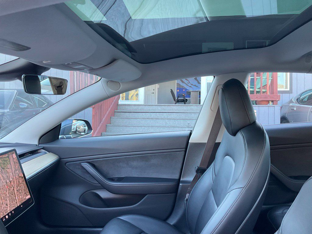 Used 2018 Tesla Model 3 Performance AWD/4WD image 19