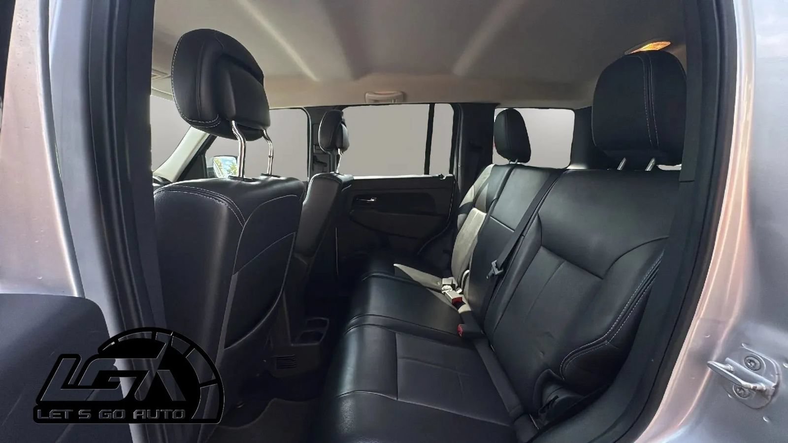 Used 2012 Jeep Liberty Sport AWD/4WD image 15