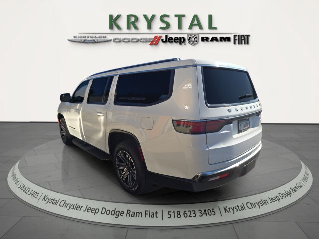 Certified 2024 Jeep Wagoneer L Series II w/ Flexible Seating Group AWD/4WD image 4