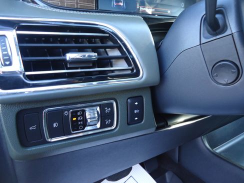 Used 2022 Lincoln Navigator L Black Label AWD/4WD image 26
